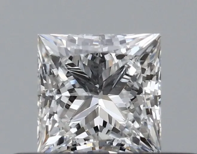 0.31ct PRINCESS E VVS1 Natural diamond