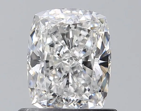 0.77ct CUSHION F SI1 Natural diamond