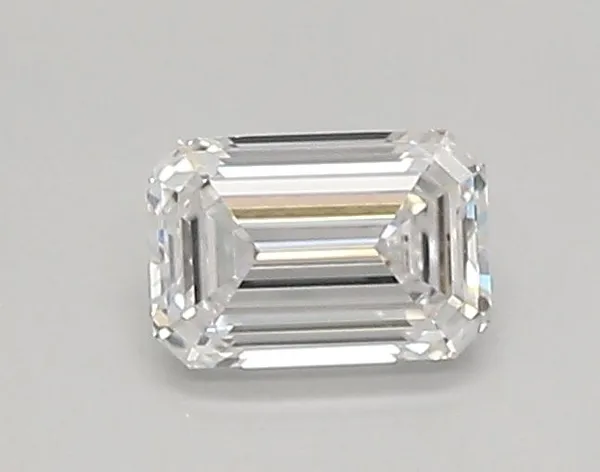 0.37ct EMERALD D VVS1 Lab diamond