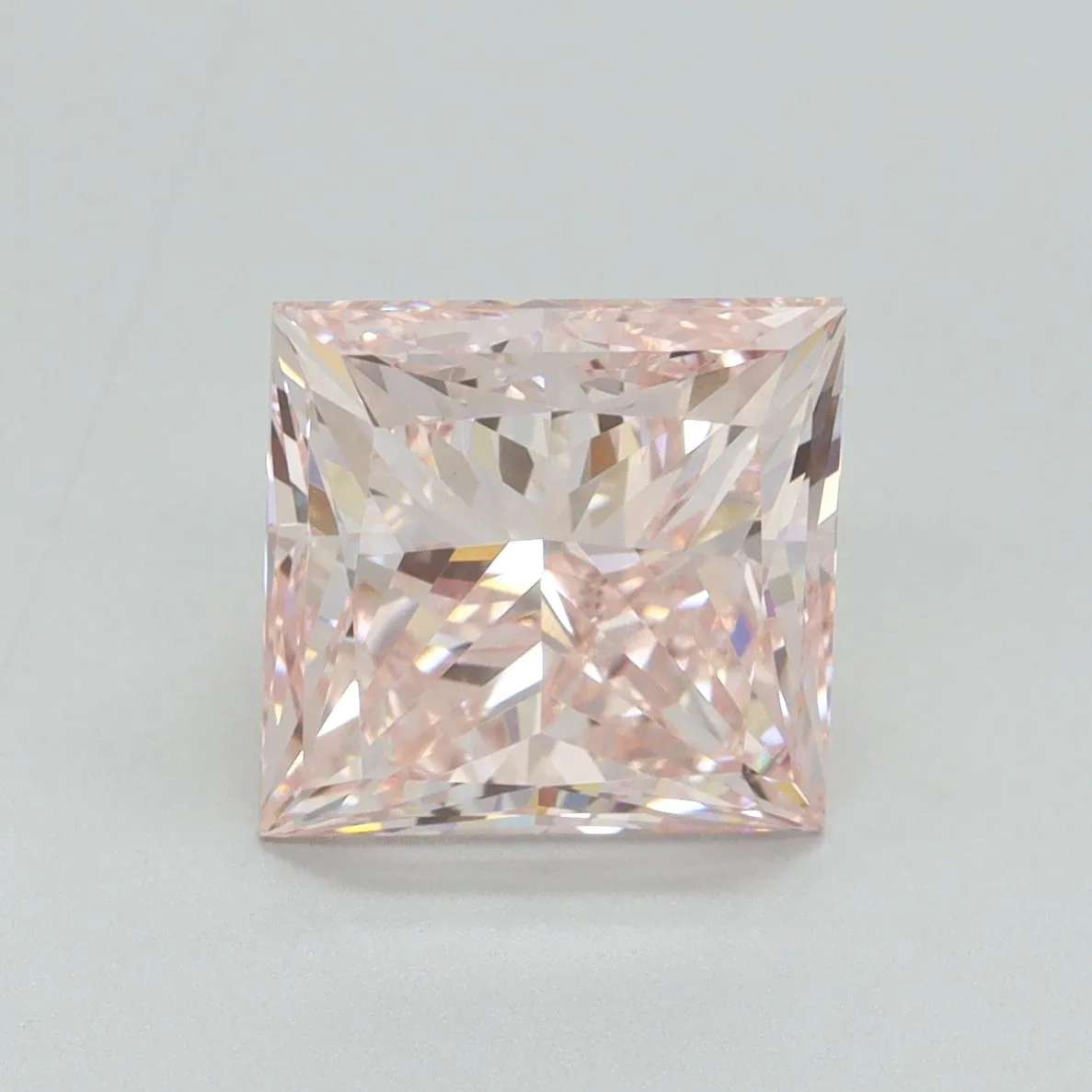 3.67ct PRINCESS Fancy Intense Pink VVS2 Coloured Lab diamond
