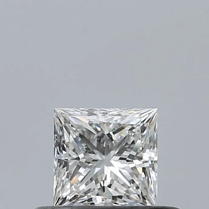 0.32ct PRINCESS D VVS2 Natural diamond