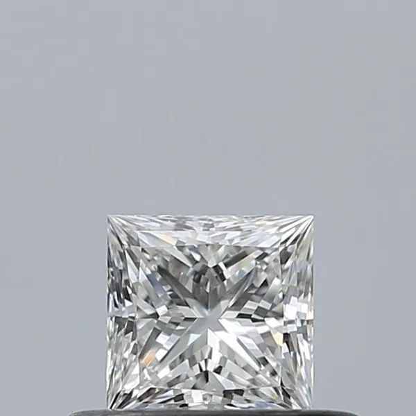 0.32ct PRINCESS D VVS2 Natural diamond