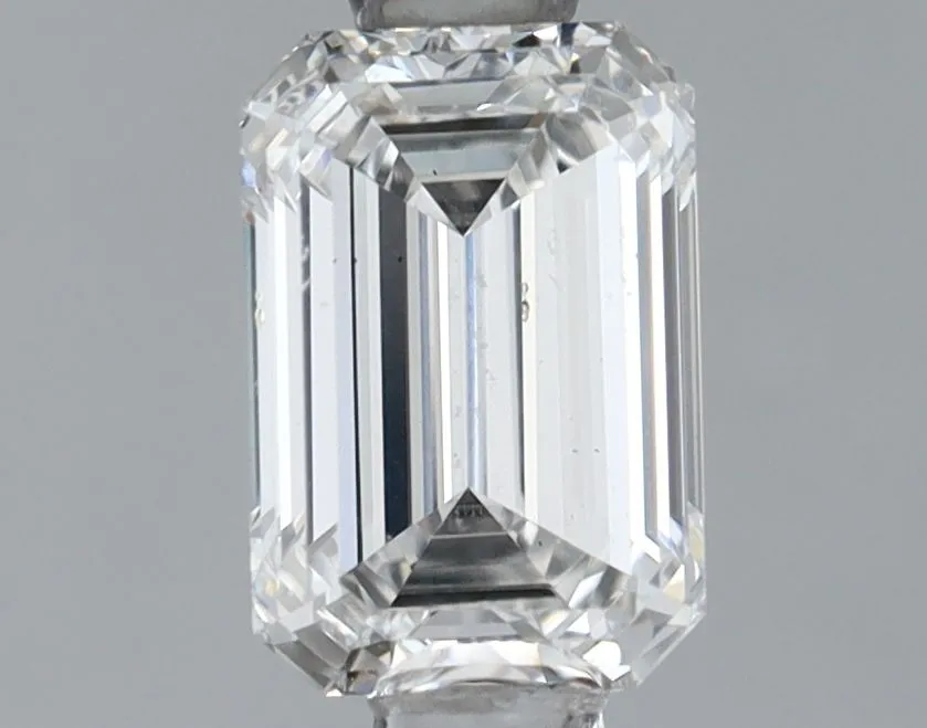0.71ct EMERALD E VS1 Lab Grown diamond