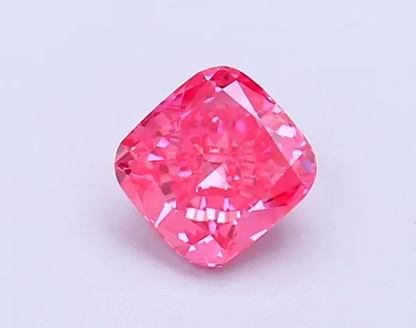1.03ct CUSHION Fancy Vivid Pink VS1 Coloured Lab diamond