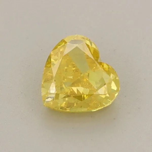 0.61ct HEART Fancy Vivid Yellow VS2 Coloured Lab diamond