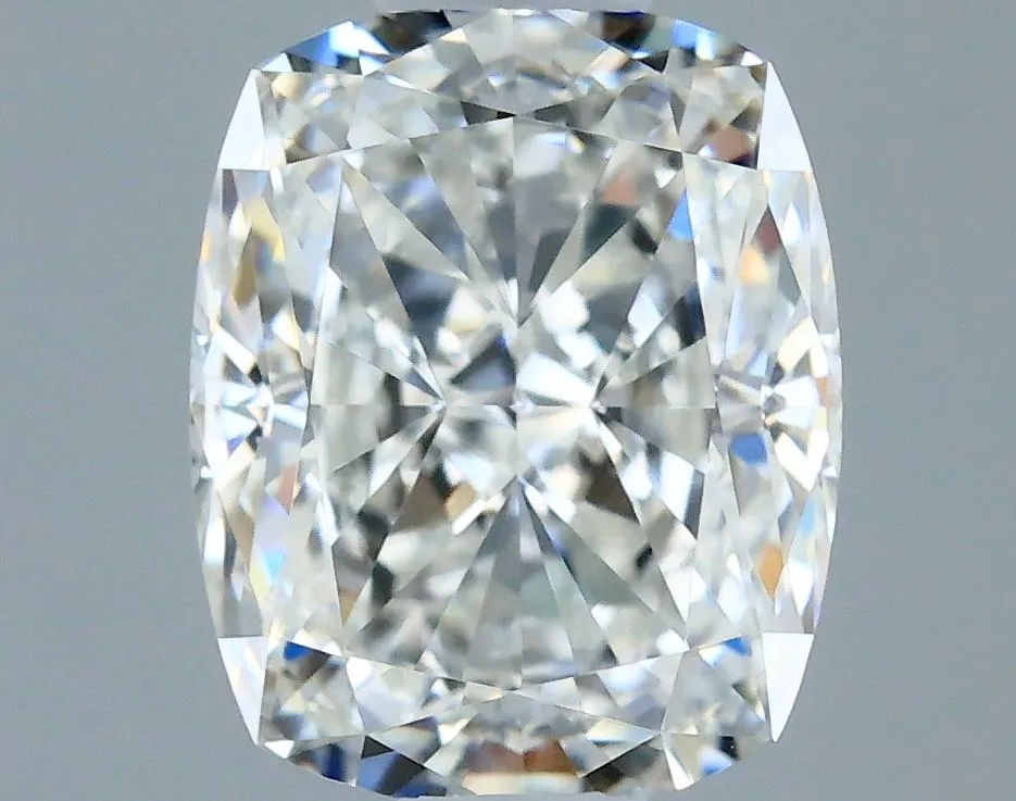 0.70ct CUSHION G VVS2 Natural diamond