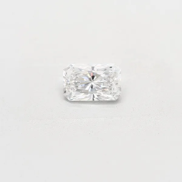 0.82ct RADIANT E SI1 Natural diamond