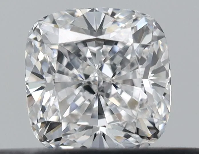 0.30ct CUSHION D VVS2 Natural diamond