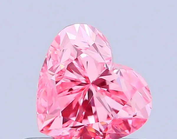 0.83ct HEART Fancy Vivid Pink VVS2 Coloured Lab diamond