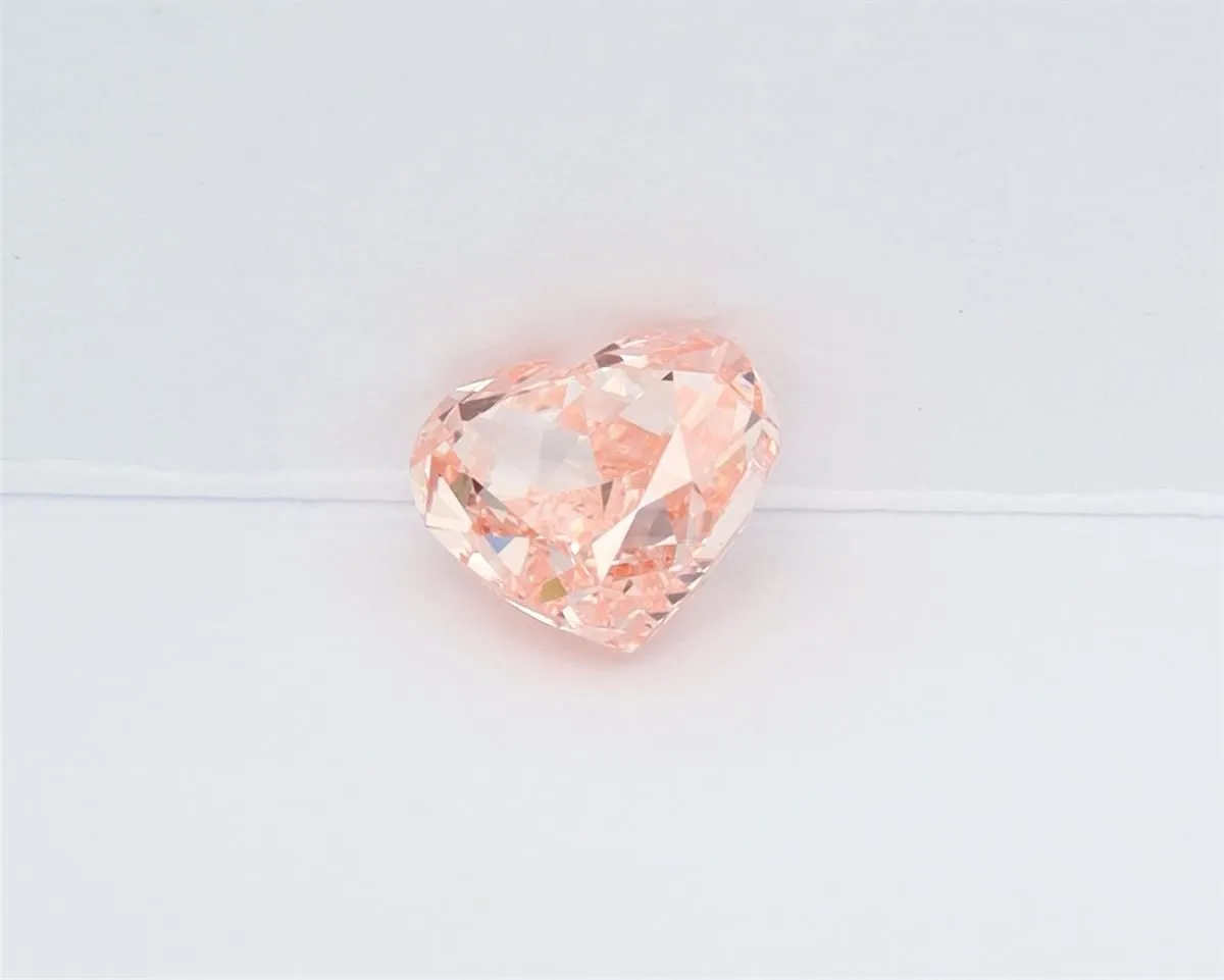 1.02ct HEART Fancy Vivid Pink VVS2 Coloured Lab diamond
