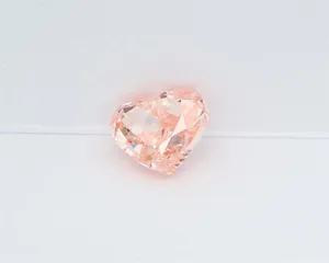 1.02ct HEART Fancy Vivid Pink VVS2 Coloured Lab diamond