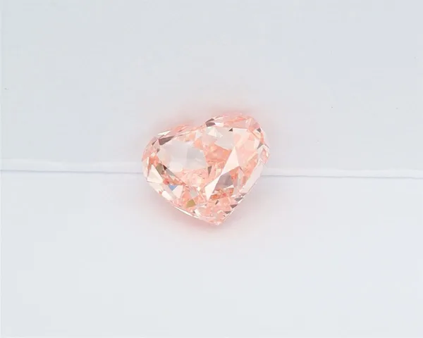 1.02ct HEART Fancy Vivid Pink VVS2 Coloured Lab diamond