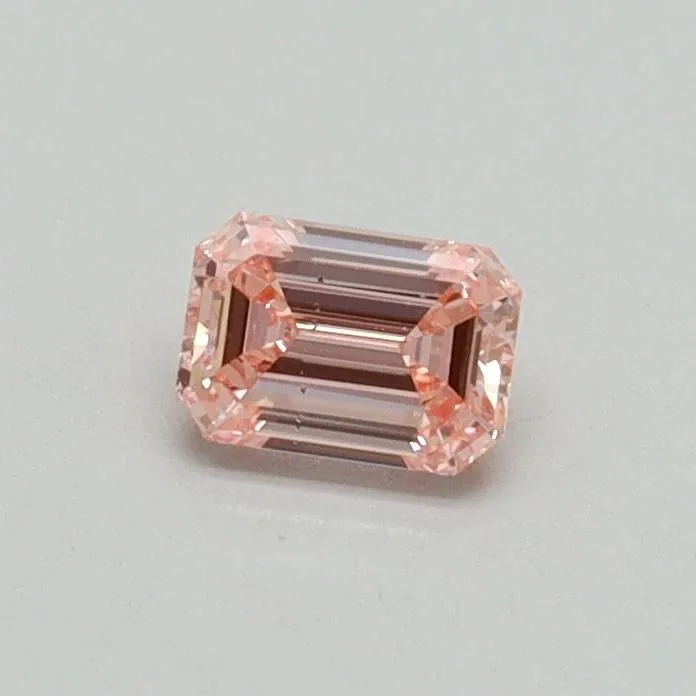 0.30ct EMERALD Fancy Intense Pink VS2 Coloured Lab diamond
