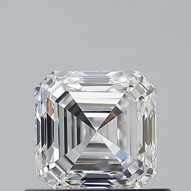 0.70ct EMERALD E VS1 Natural diamond