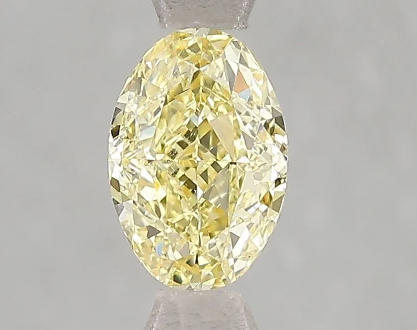 1.02ct OVAL Fancy Vivid Yellow VS2 Coloured Lab diamond
