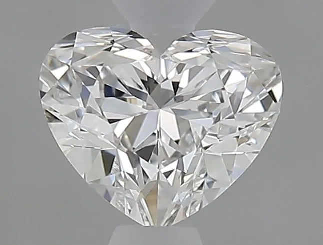 0.71ct HEART F VVS2 Natural diamond