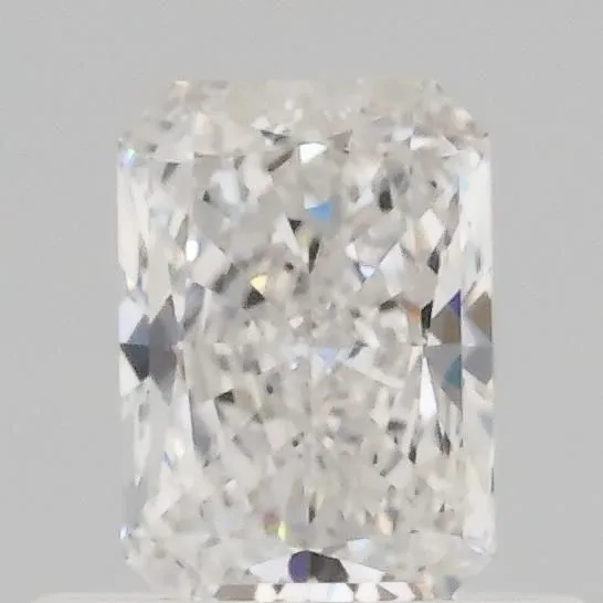 0.50ct RADIANT E VS1 Lab Grown diamond