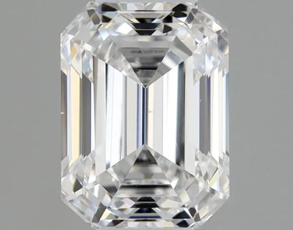 0.4ct EMERALD D VS2 Natural diamond