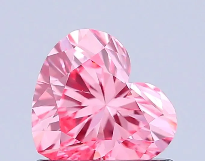 0.78ct HEART Fancy Vivid Pink VVS2 Coloured Lab diamond
