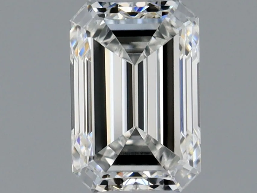 0.34ct EMERALD E VVS1 Natural diamond