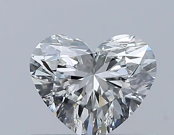 0.42ct HEART G VVS2 Natural diamond