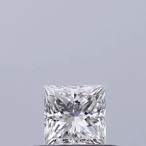 0.3ct PRINCESS D VVS1 Natural diamond