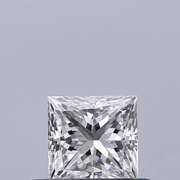 0.38ct PRINCESS E VVS1 Natural diamond