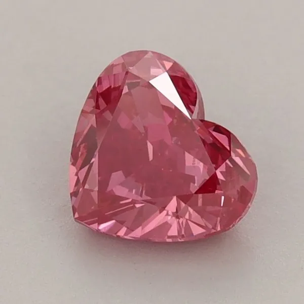 1.03ct HEART Fancy Vivid Pink VS2 Coloured Lab diamond