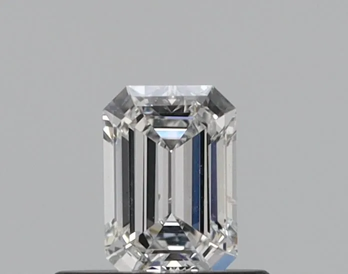 0.31ct EMERALD D SI2 Natural diamond