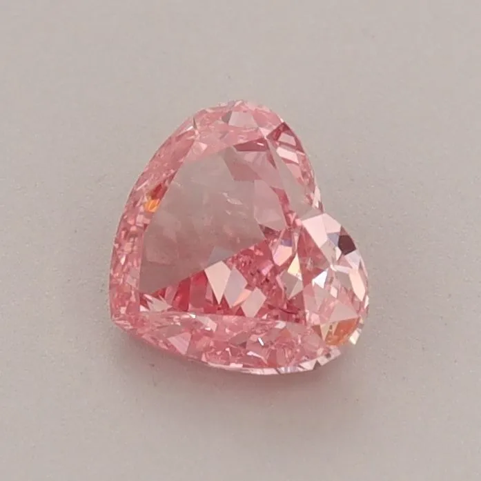 0.71ct HEART Fancy Vivid Pink VS1 Coloured Lab diamond