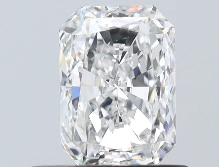 0.62ct RADIANT E VS2 Natural diamond