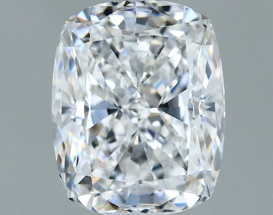 0.59ct CUSHION D VVS1 Natural diamond