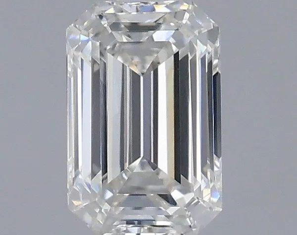 0.61ct EMERALD F VVS2 Lab diamond