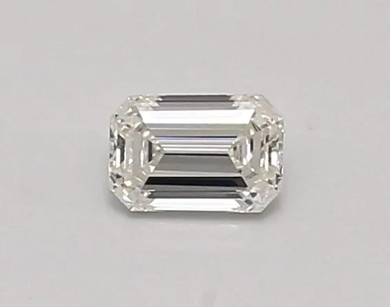 0.39ct EMERALD F VVS1 Lab Grown diamond