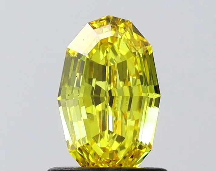 0.89ct OVAL Fancy Vivid Yellow VVS2 Coloured Lab diamond