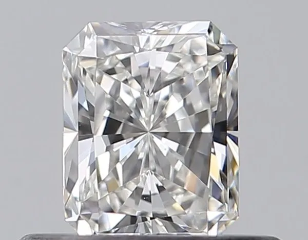 0.41ct RADIANT F VVS2 Natural diamond