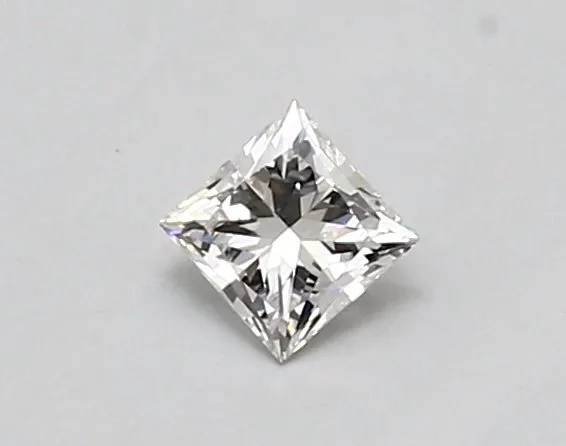 0.38ct PRINCESS D VVS2 Lab diamond