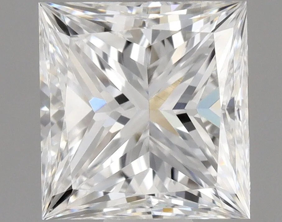 0.60ct PRINCESS E VS1 Natural diamond