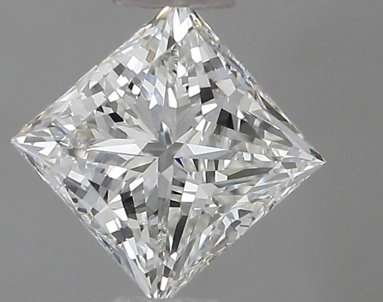 0.70ct PRINCESS H VS1 Natural diamond