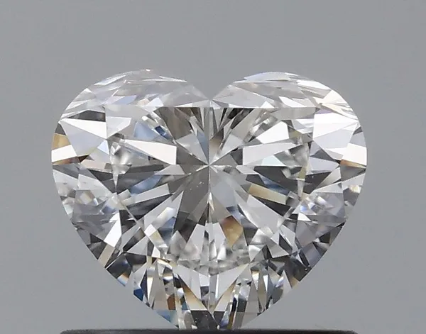 0.7ct HEART F VS2 Natural diamond