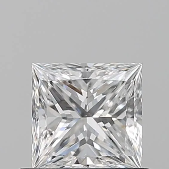 0.58ct PRINCESS E VS2 Natural diamond