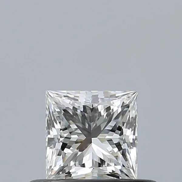0.37ct PRINCESS E VVS1 Natural diamond