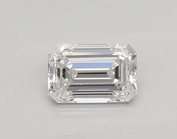 0.47ct EMERALD D VVS2 Lab diamond