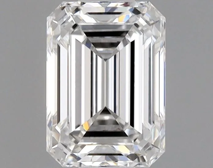 0.60ct EMERALD E VVS2 Natural diamond