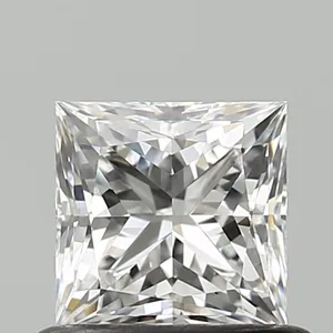 0.64ct PRINCESS D VVS2 Natural diamond