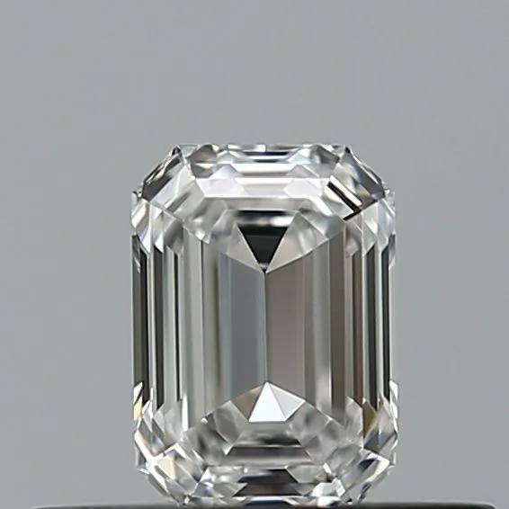 0.34ct EMERALD E VVS2 Natural diamond