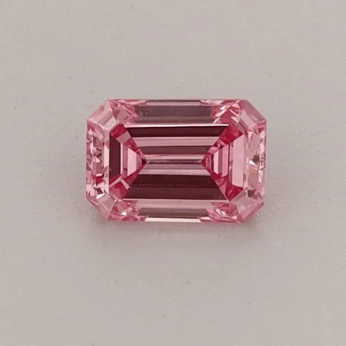 0.38ct EMERALD Fancy Vivid Pink VS1 Coloured Lab diamond