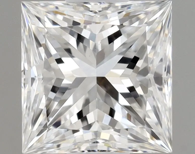 0.70ct PRINCESS E VS2 Natural diamond