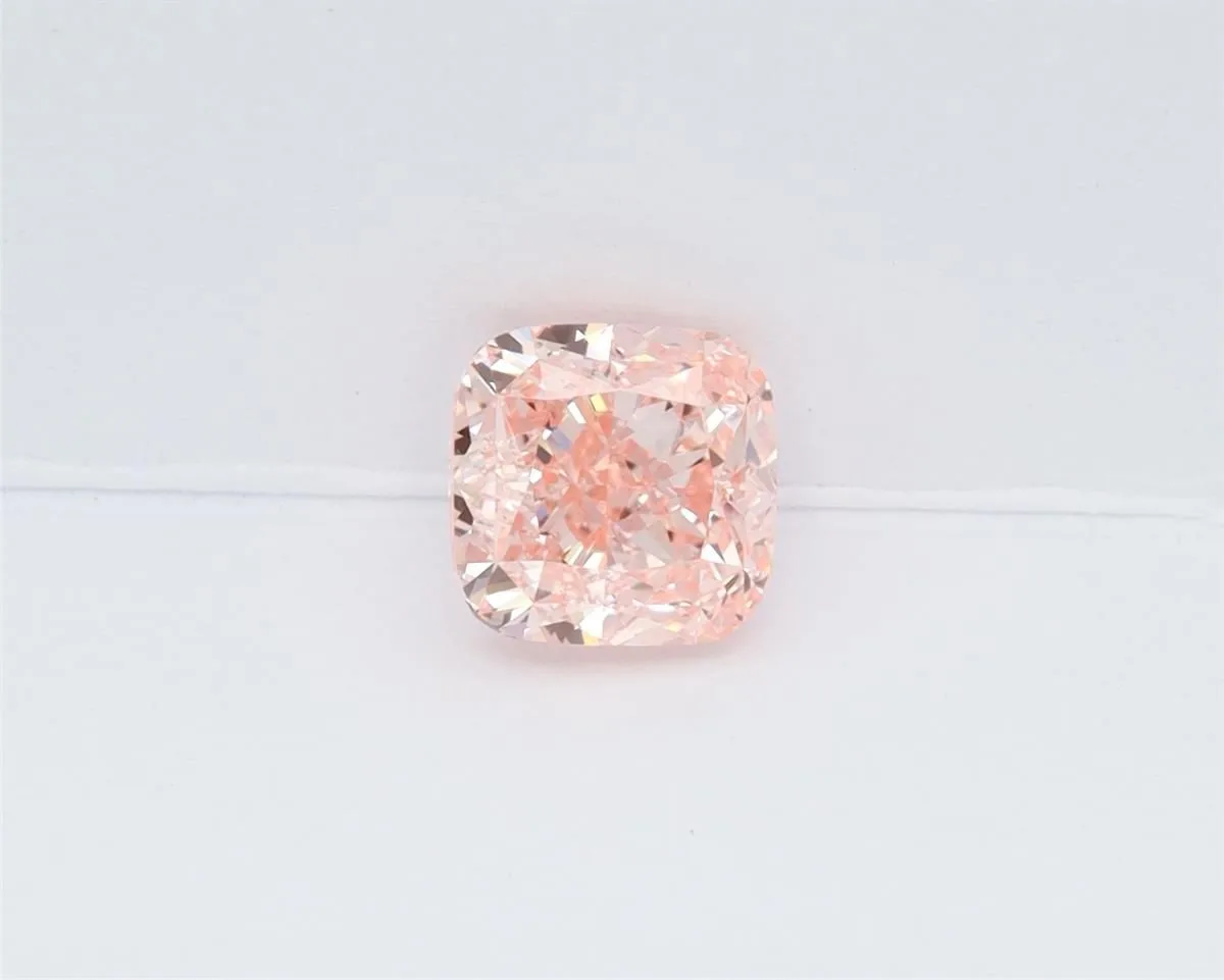 1.05ct CUSHION Fancy Vivid Pink VVS2 Coloured Lab diamond
