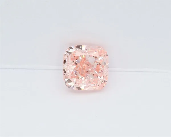 1.05ct CUSHION Fancy Vivid Pink VVS2 Coloured Lab diamond